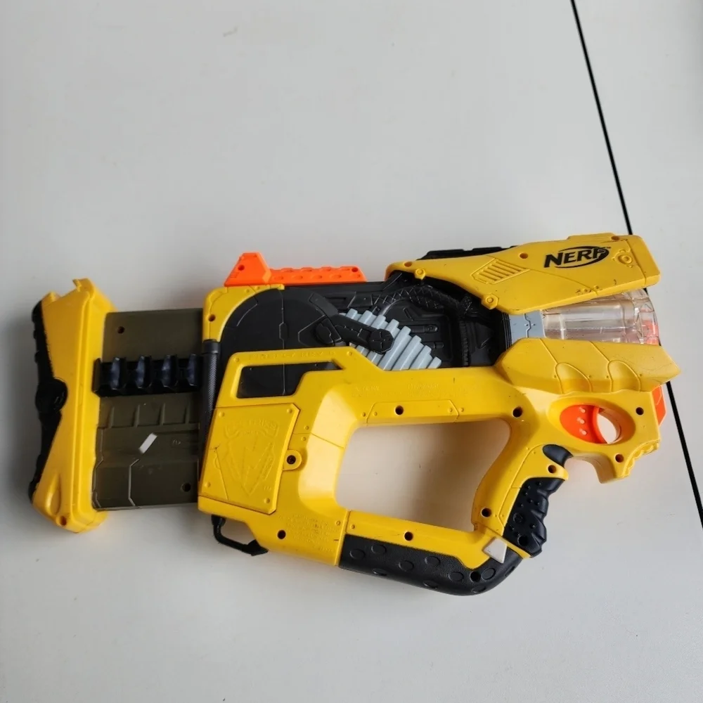 Nerf N-Strike Firefly Rev-8 YELLOW GUN